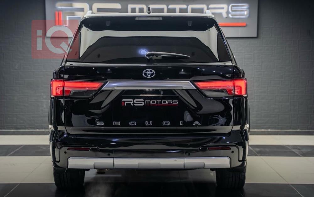 تويوتا سيكويا